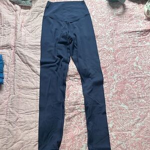 these are aries leggings they haven’t been used more then 1 time.